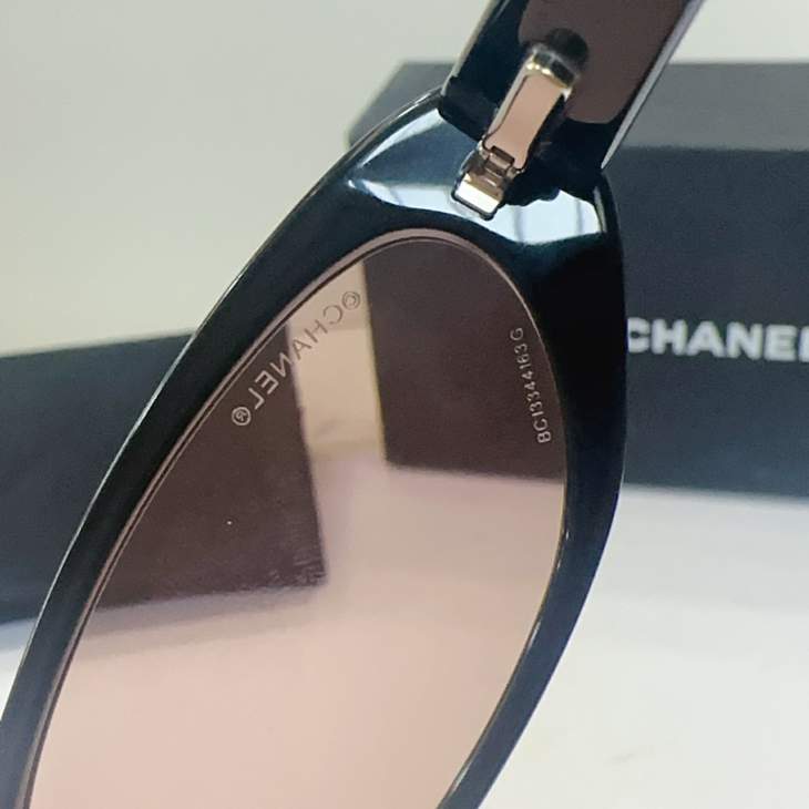 Picture of Chanel Sunglasses _SKUfw76771046fw